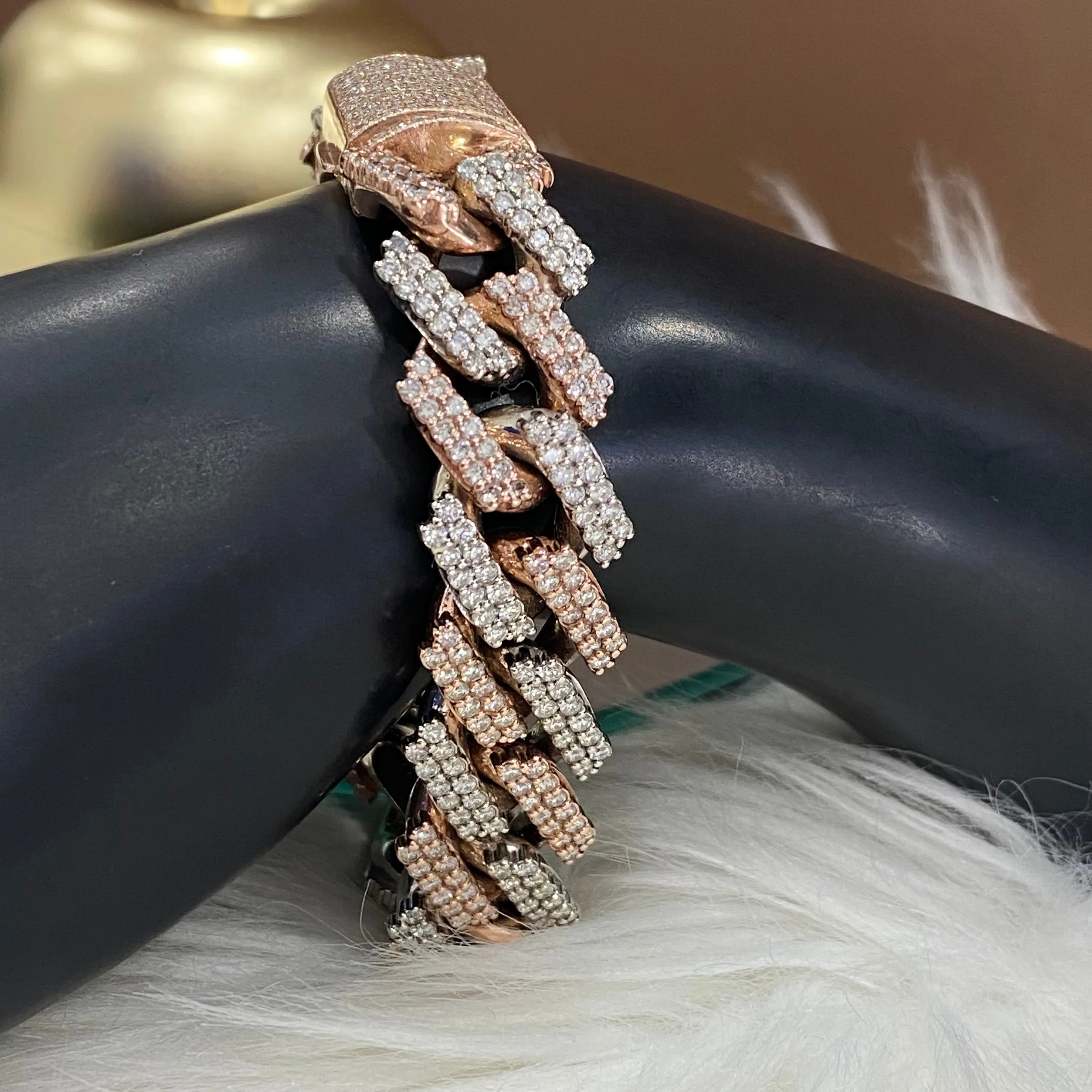 10K Two Tone Gold Prong Link Bustdown Bracelet / 101.2gr / 16mm / 8in