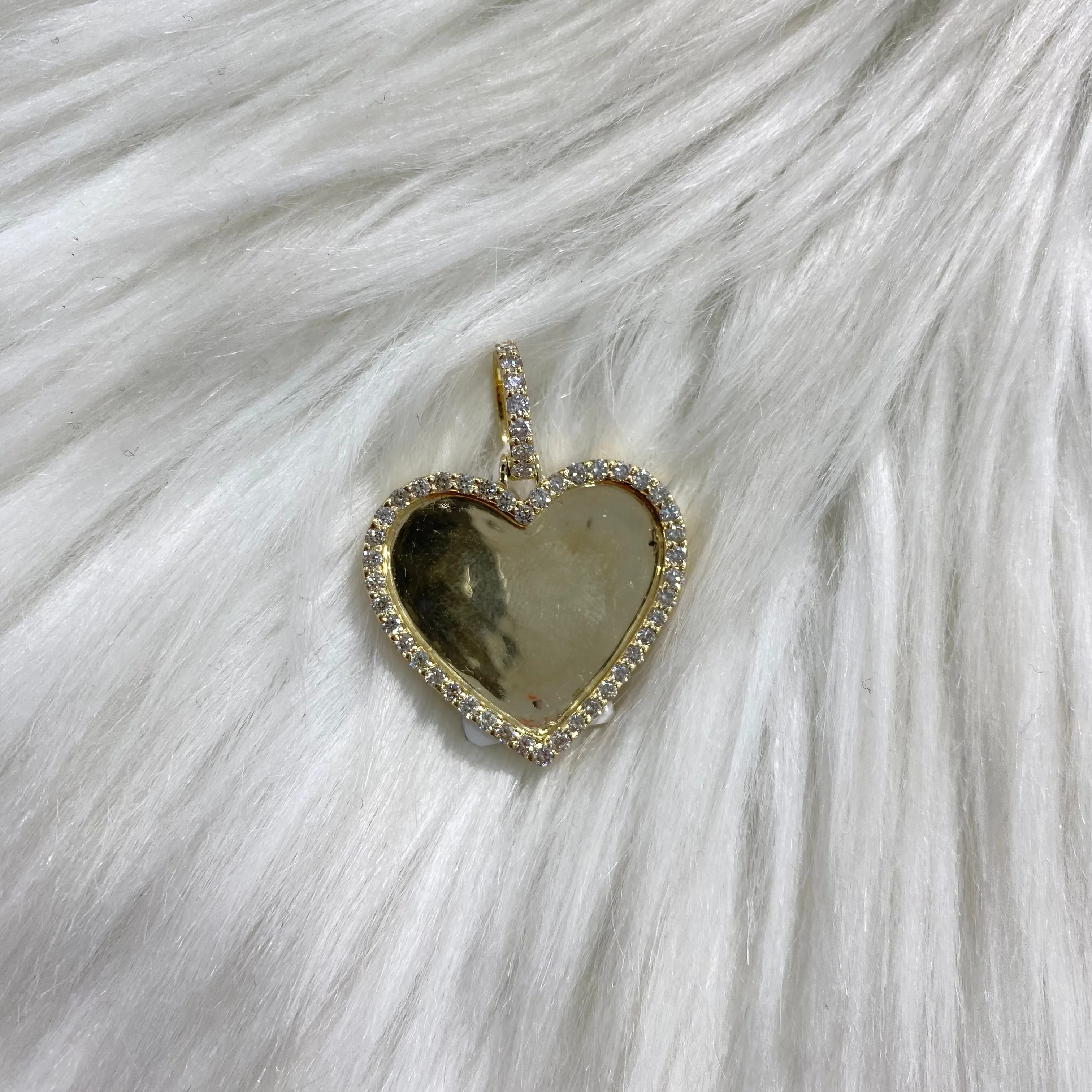 10K Yellow Gold Diamond Memorial Heart Pendant 0.96Ct Dia / 7.1gr