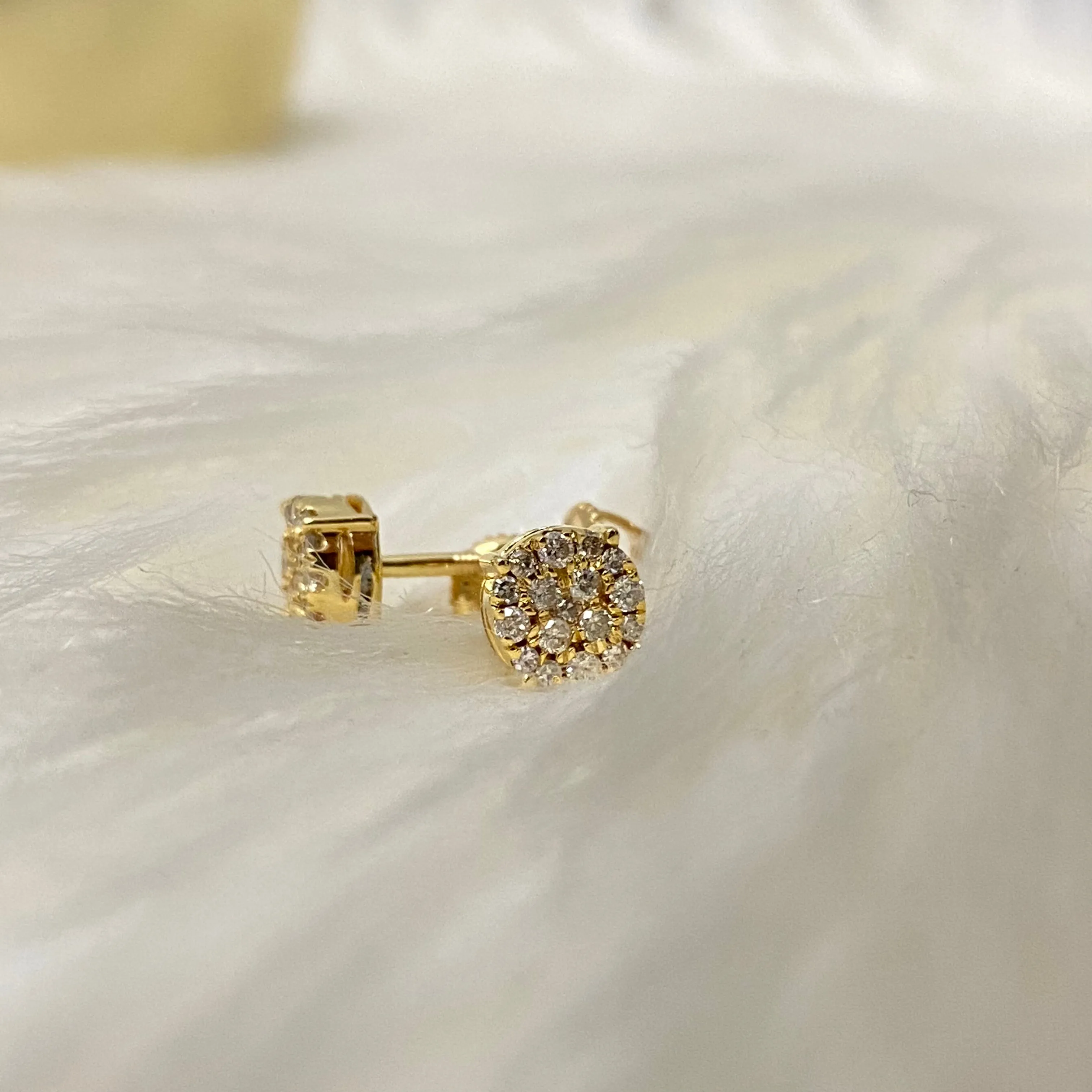 10K Yellow Gold Diamond Round Flower Stud Earrings 0.25Ct Dia / 1.28gr