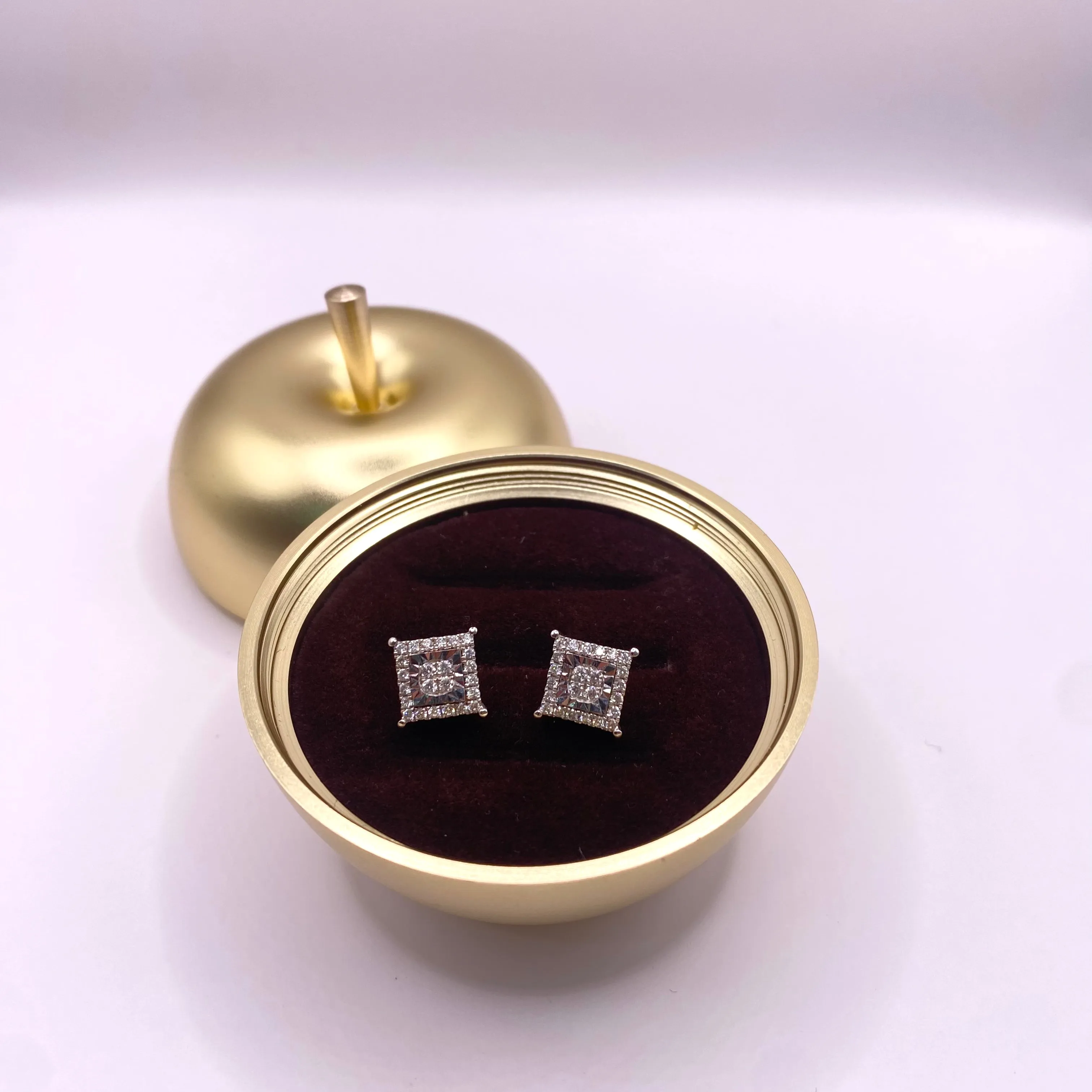 14K White Gold Diamond Square Stud Earrings 0.50Ct / 2.9gr