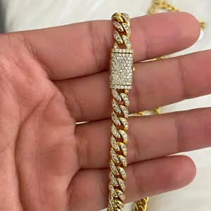 14K Yellow Gold Bustdown Cuban Links Ct Dia / 78.8gr / 6.6mm / 24in