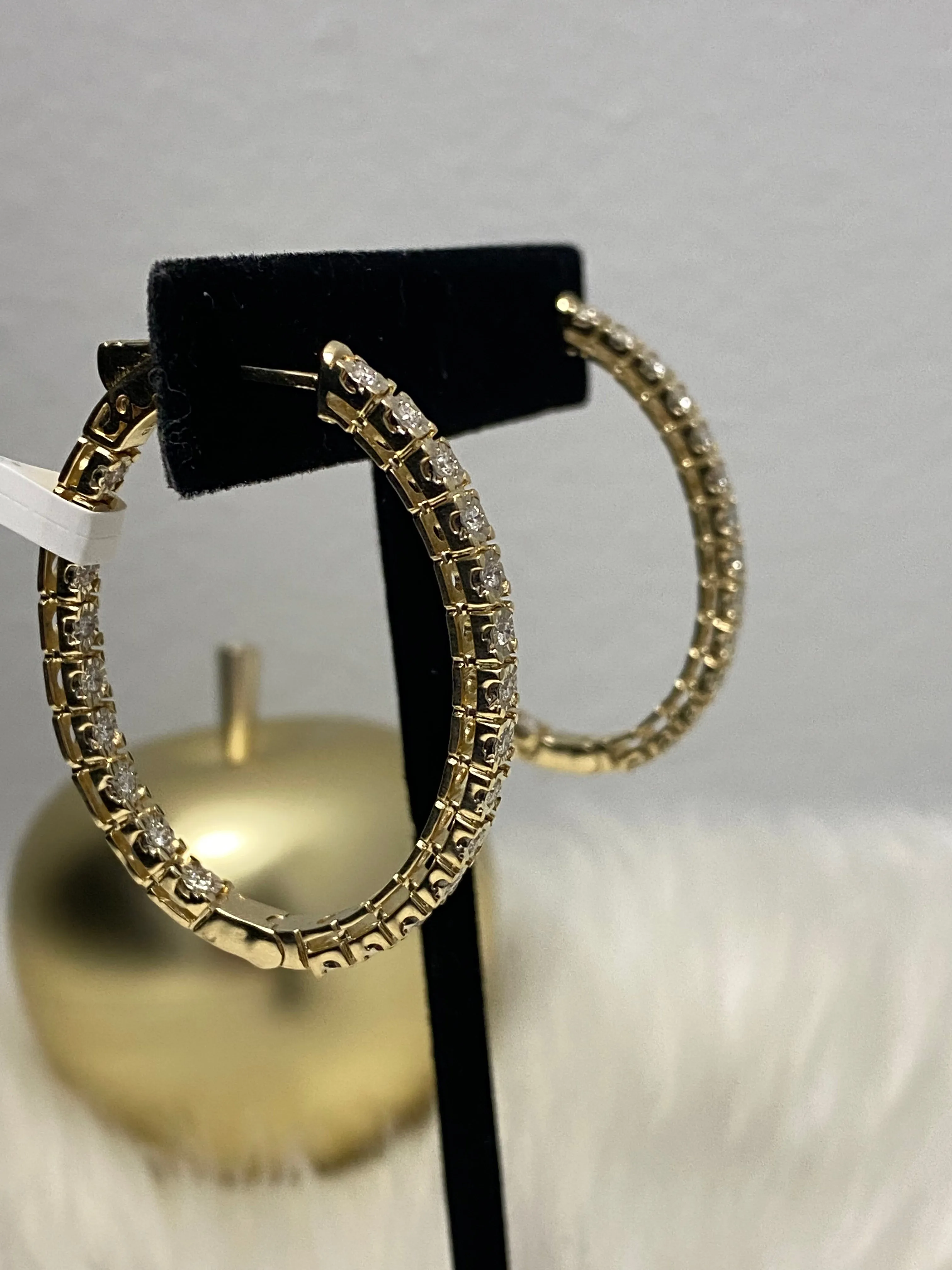 14K Yellow Gold Diamond Luxury Hoop Earrings 1Ct Dia / 17.2gr / 1.5in