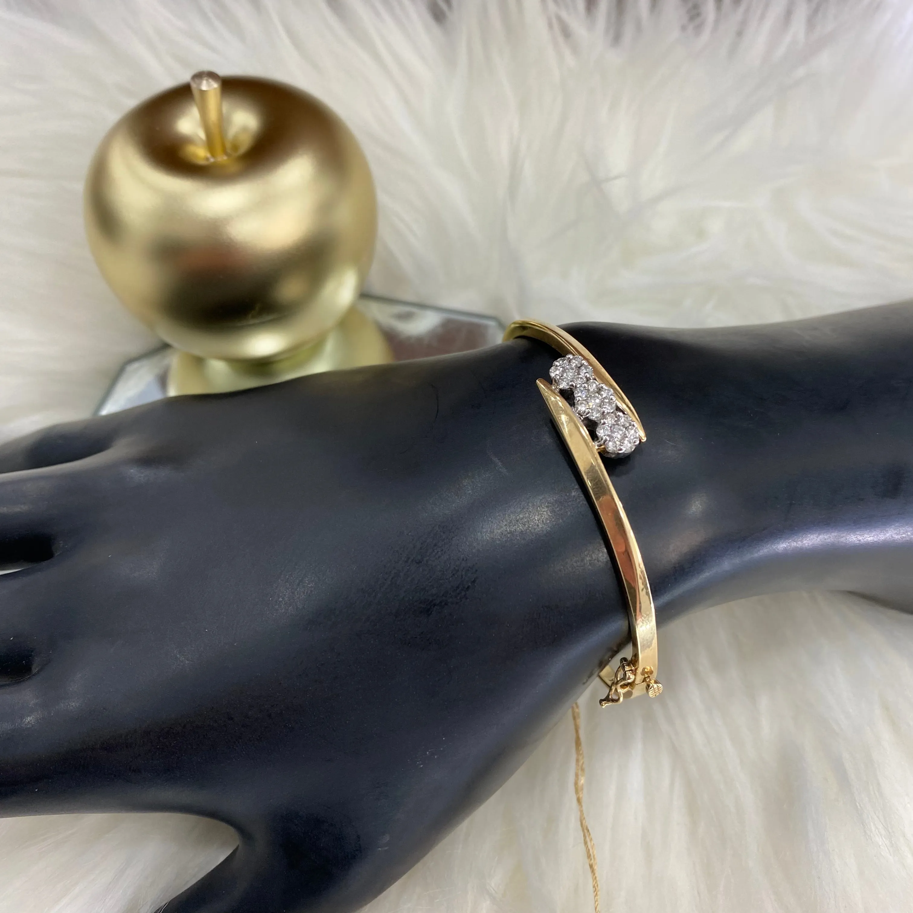 14K Yellow - White Gold Flower Bangle Bracelet With Diamond / 11.5gr / 2.5mm / SIZE 16in