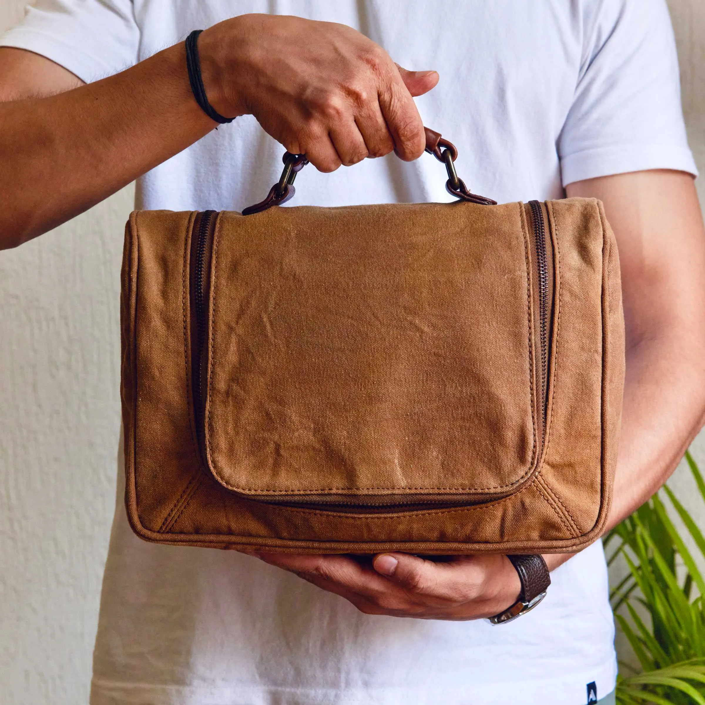 Brown Toiletry Bag | Waxed Canvas