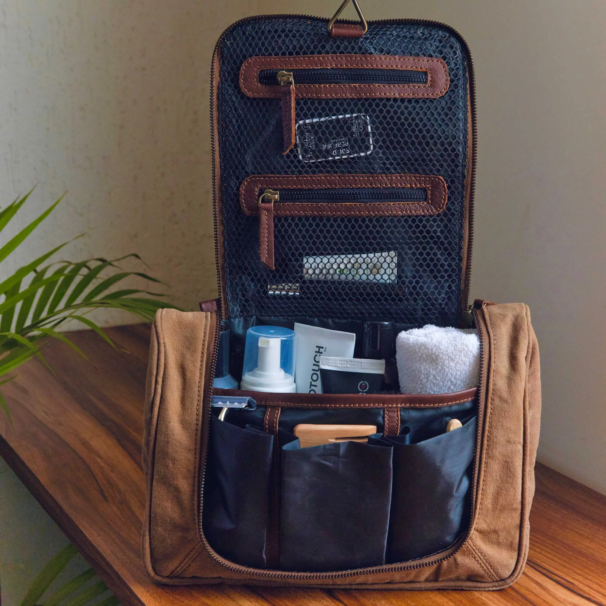 Brown Toiletry Bag | Waxed Canvas