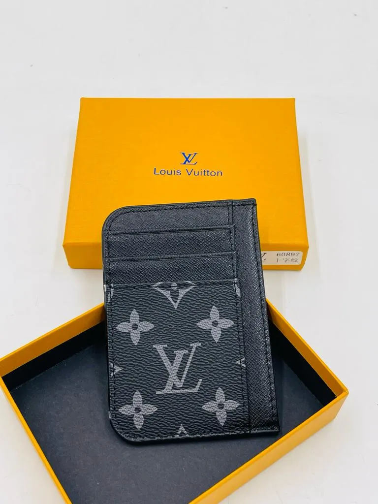 CARDHOLDER -05