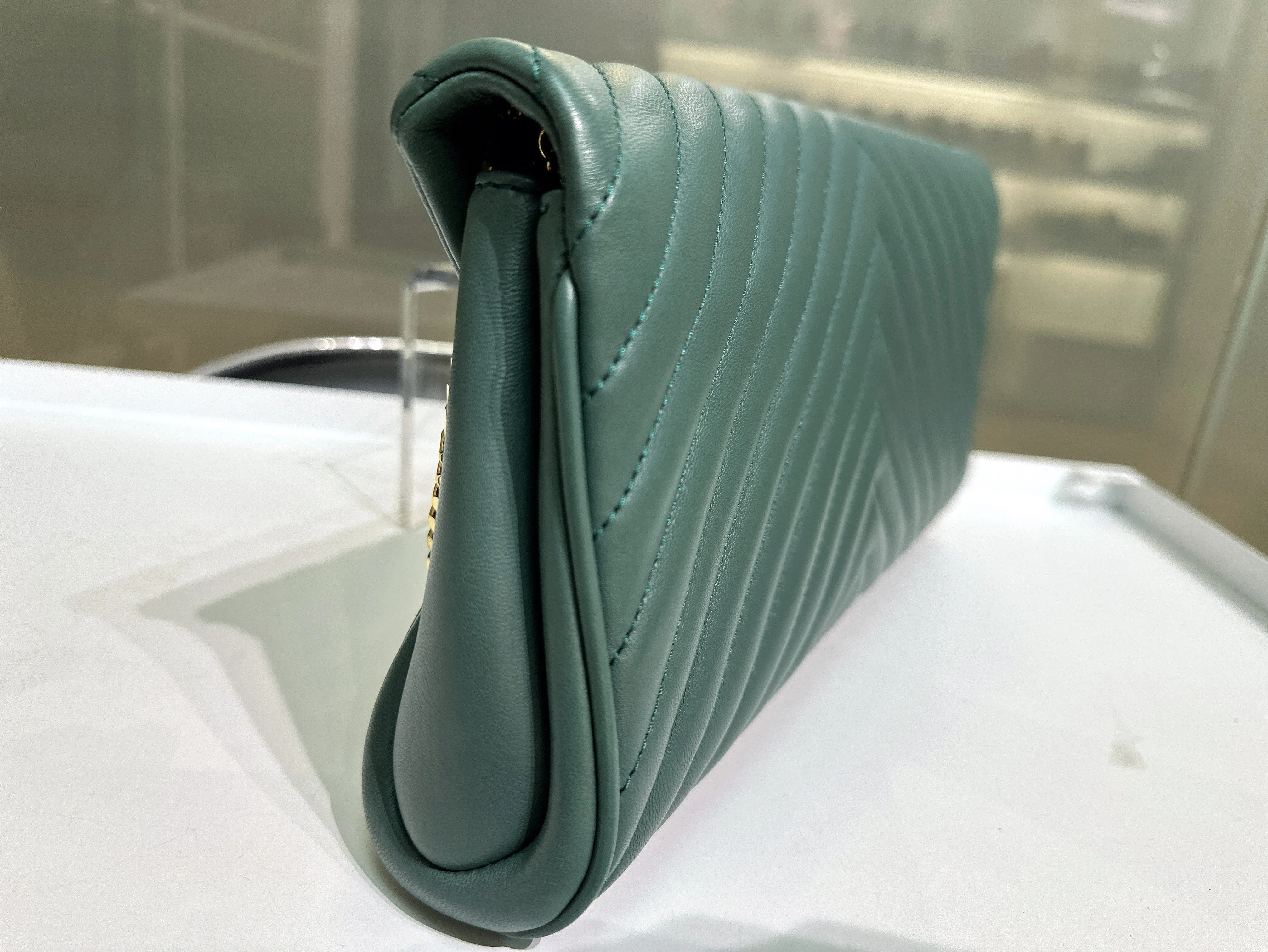 Chanel Cluth Green Bag