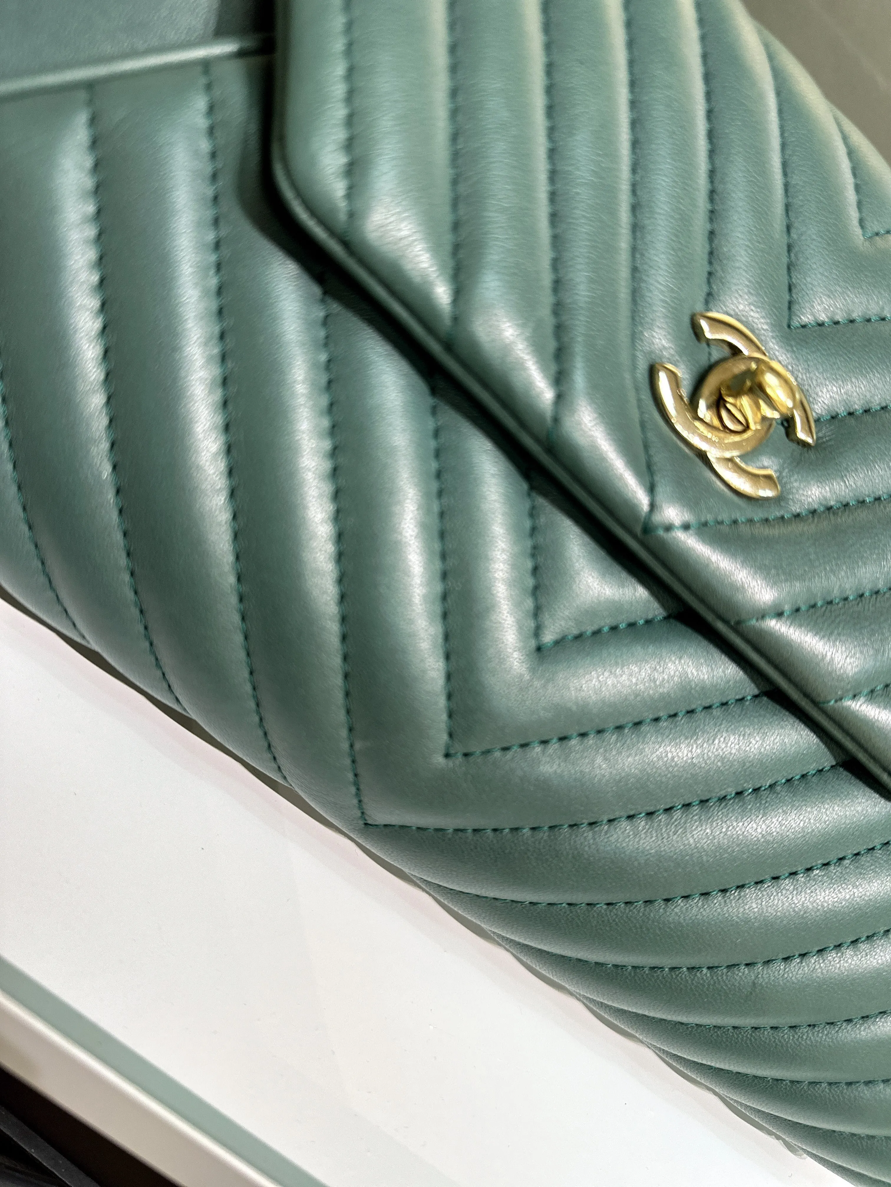 Chanel Cluth Green Bag