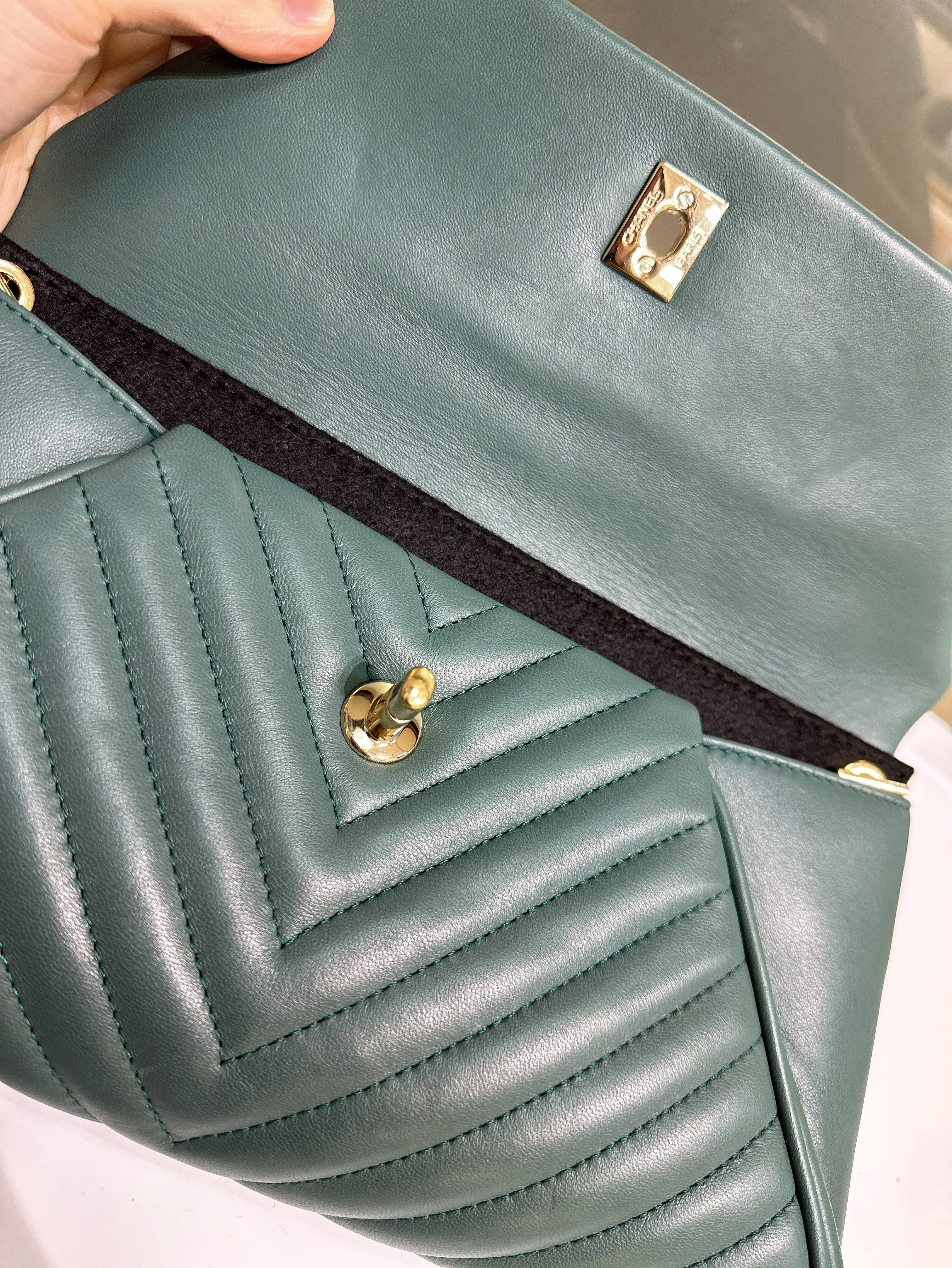 Chanel Cluth Green Bag