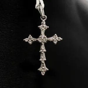 Diamond Cross Pendant 10K White Gold / 1.5gr