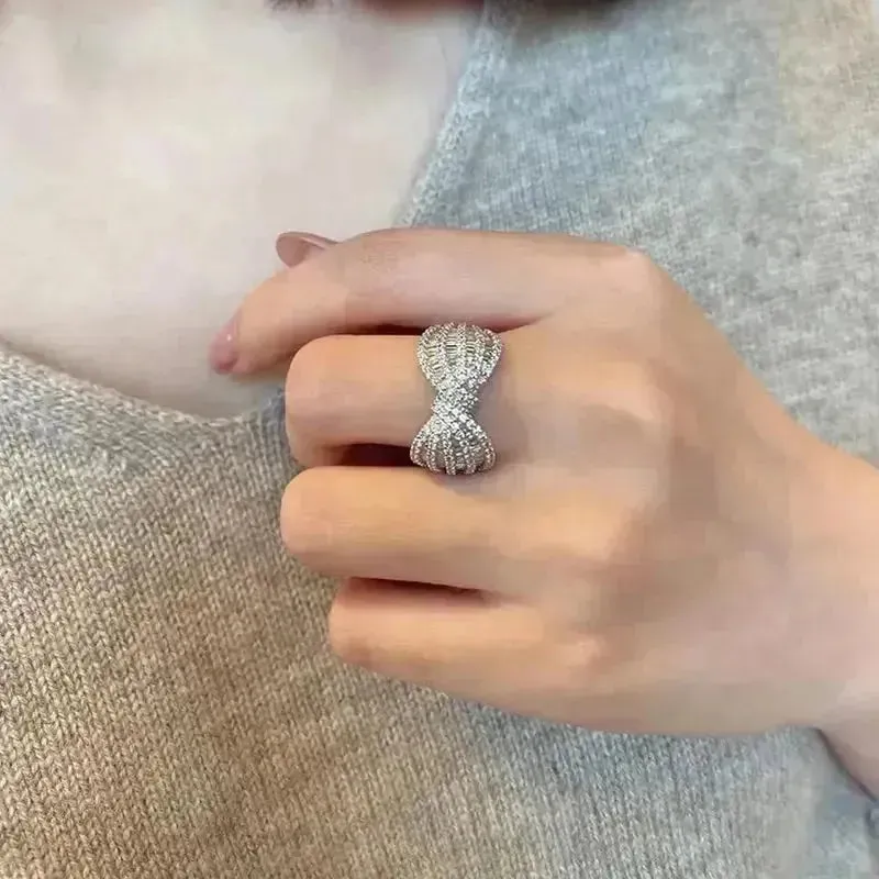 Exquisite Bow Zirconia Ring