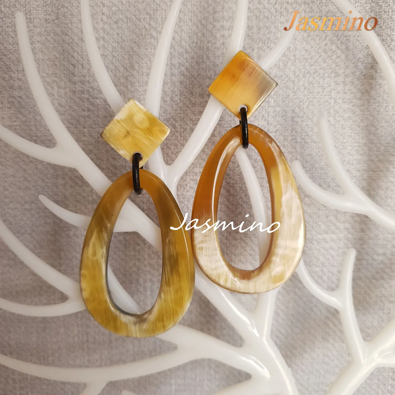 Exquisite Handmade Waterdrop Shaped Drop Earrings Made By Natural Buffalo Horn