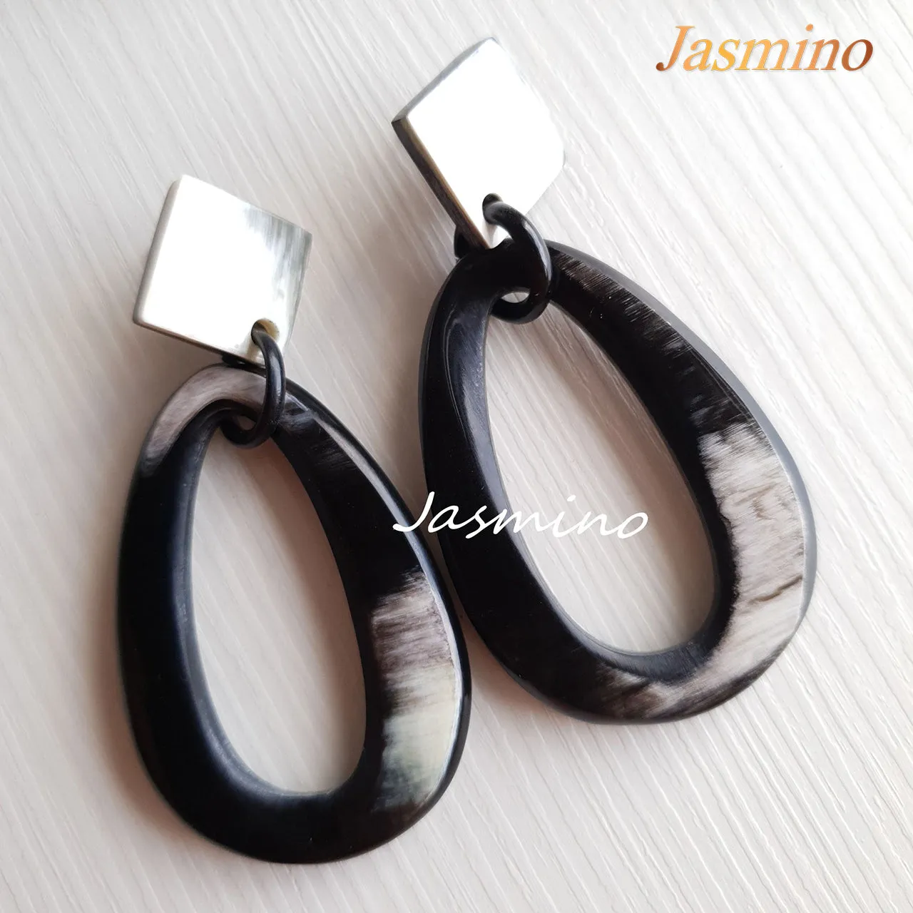 Exquisite Handmade Waterdrop Shaped Drop Earrings Made By Natural Buffalo Horn