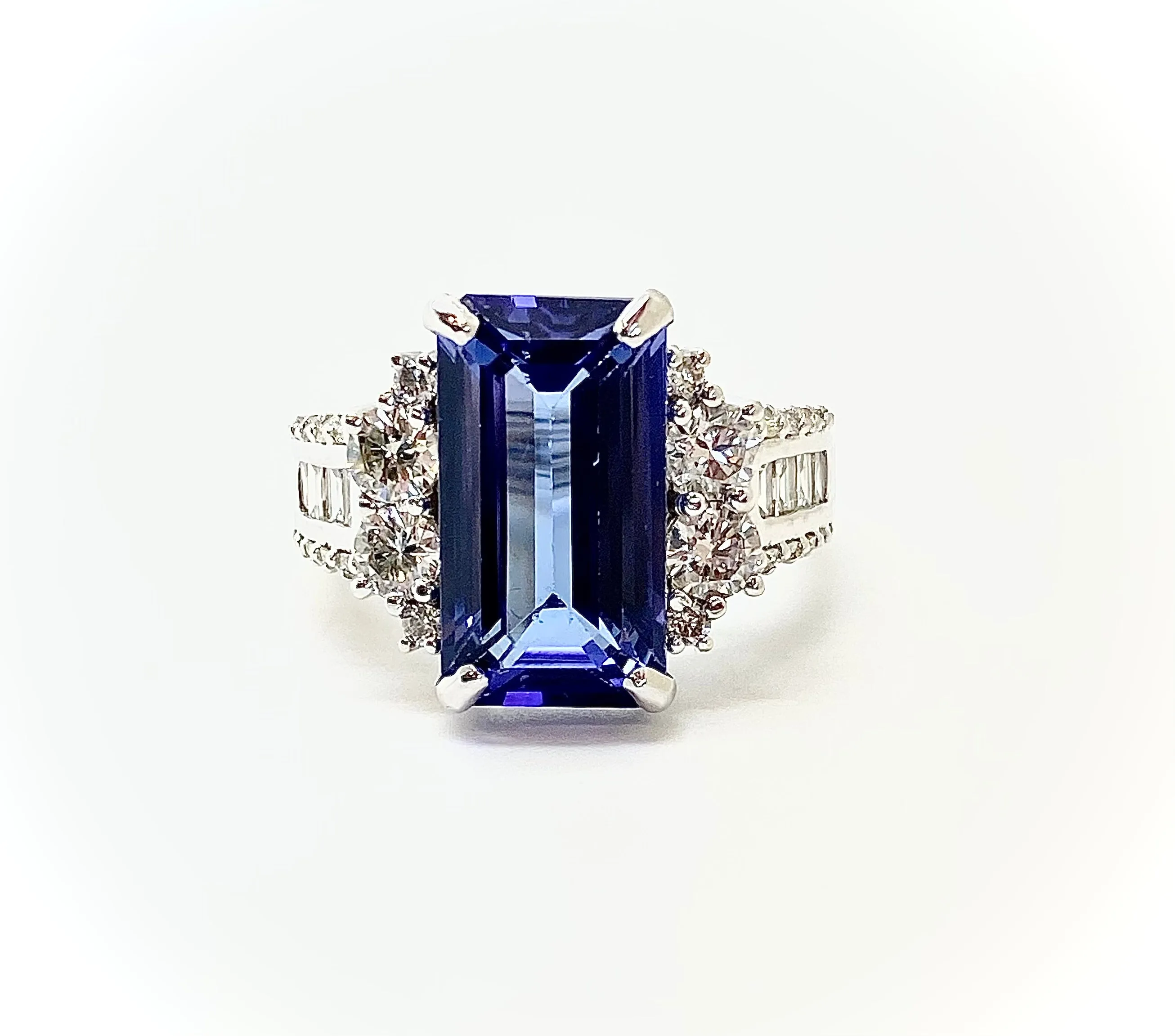 Extraordinary Collection: Tanzanite And Diamond Ring In 14k White Gold(AD NO 2792)