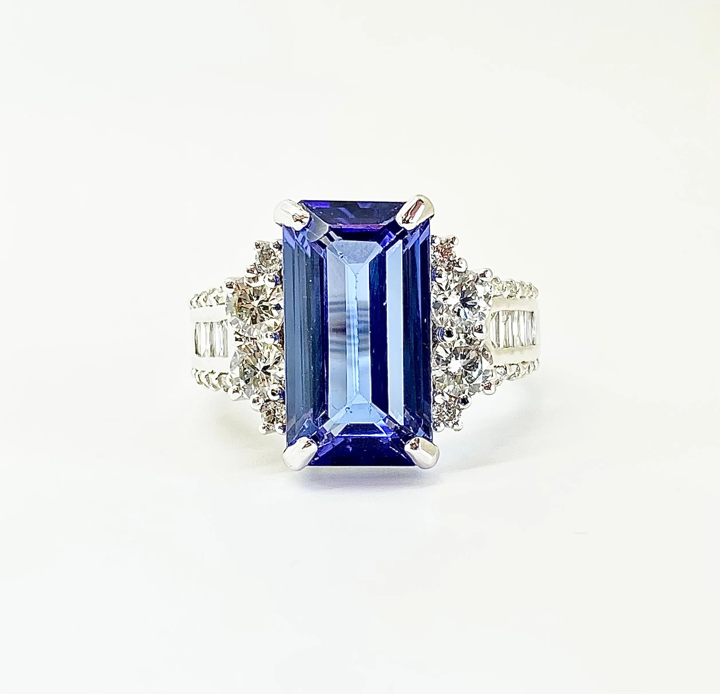 Extraordinary Collection: Tanzanite And Diamond Ring In 14k White Gold(AD NO 2792)