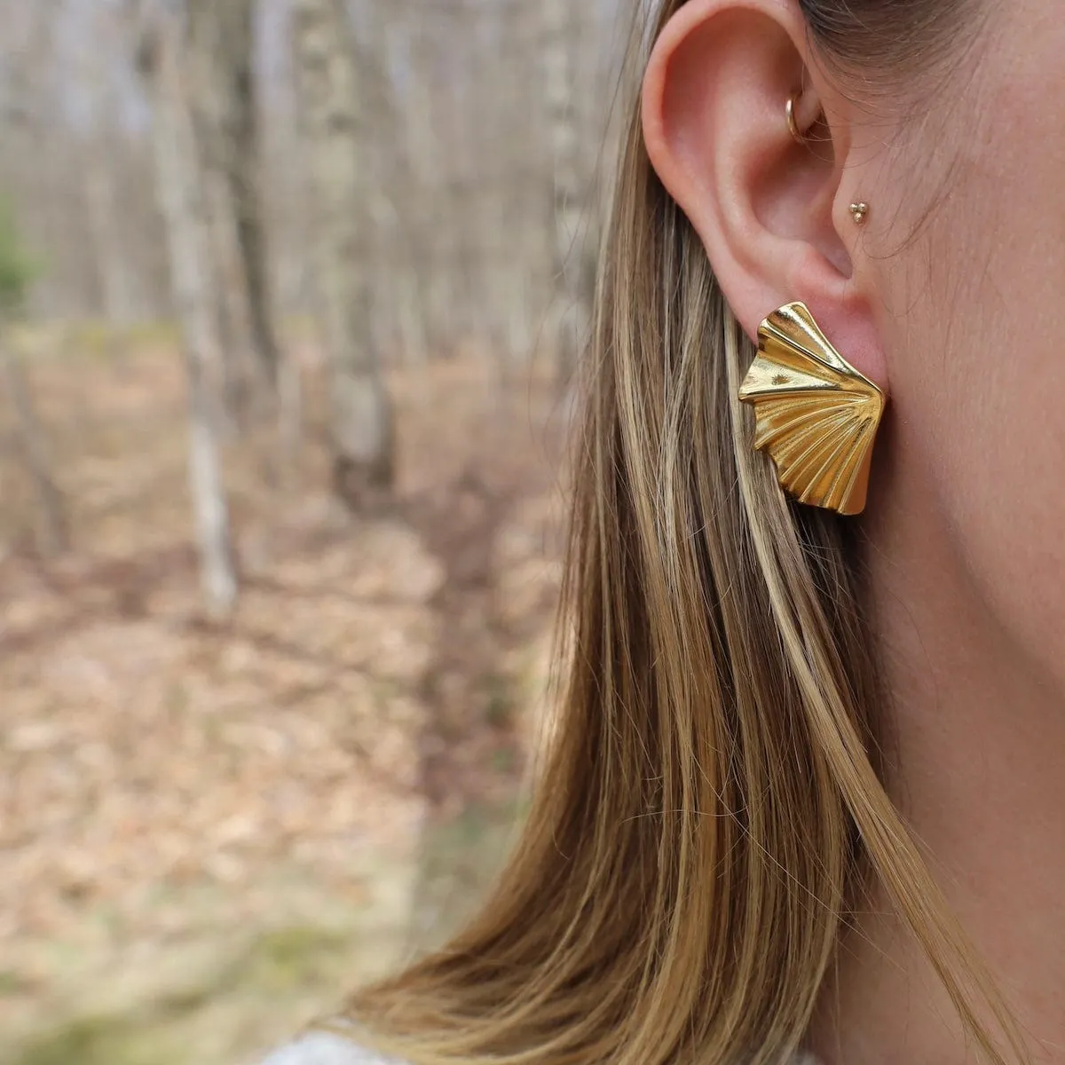 Gold Fan Curls Earrings