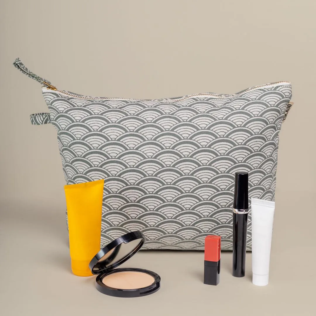 Ikigai Wash Bag