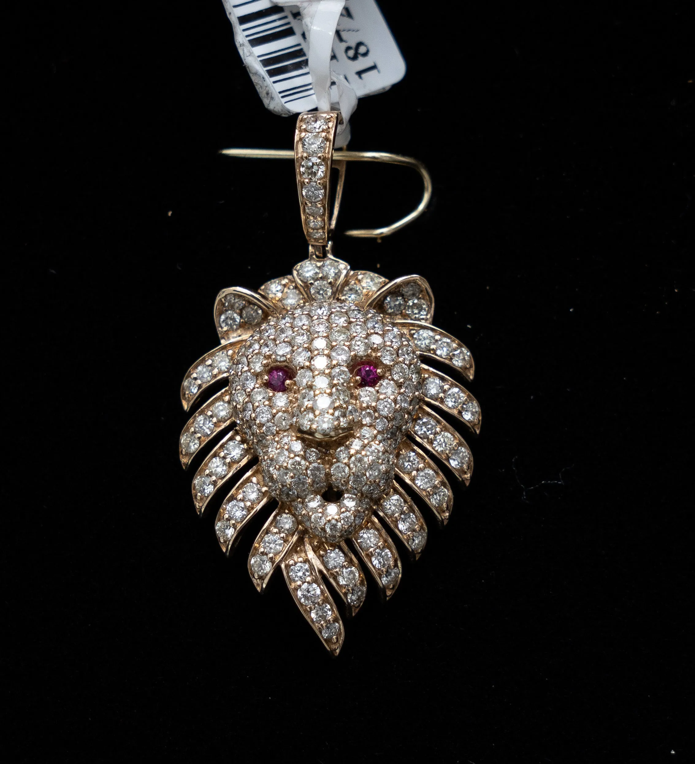 Lion Pendant 14K Yellow Gold With Diamond 2.22Ct Dia / 5.3gr