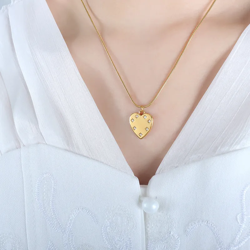 Luxury Heart-Shaped Zircon Pendant Necklace in Titanium Steel with Gold-Plated Snake Bone Chain