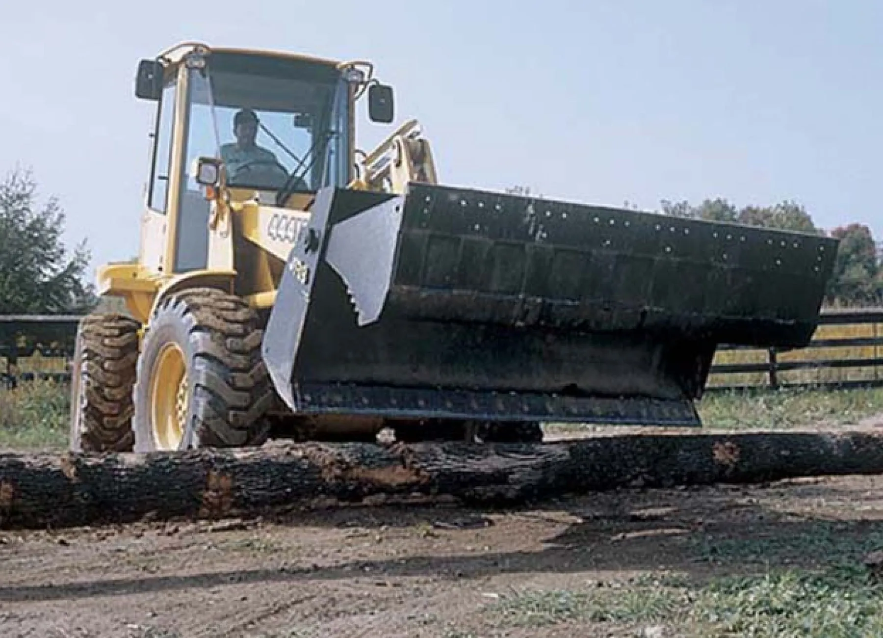 PALADIN 4-IN-1 Heavy duty multi-purpose bucket for wheel loaders