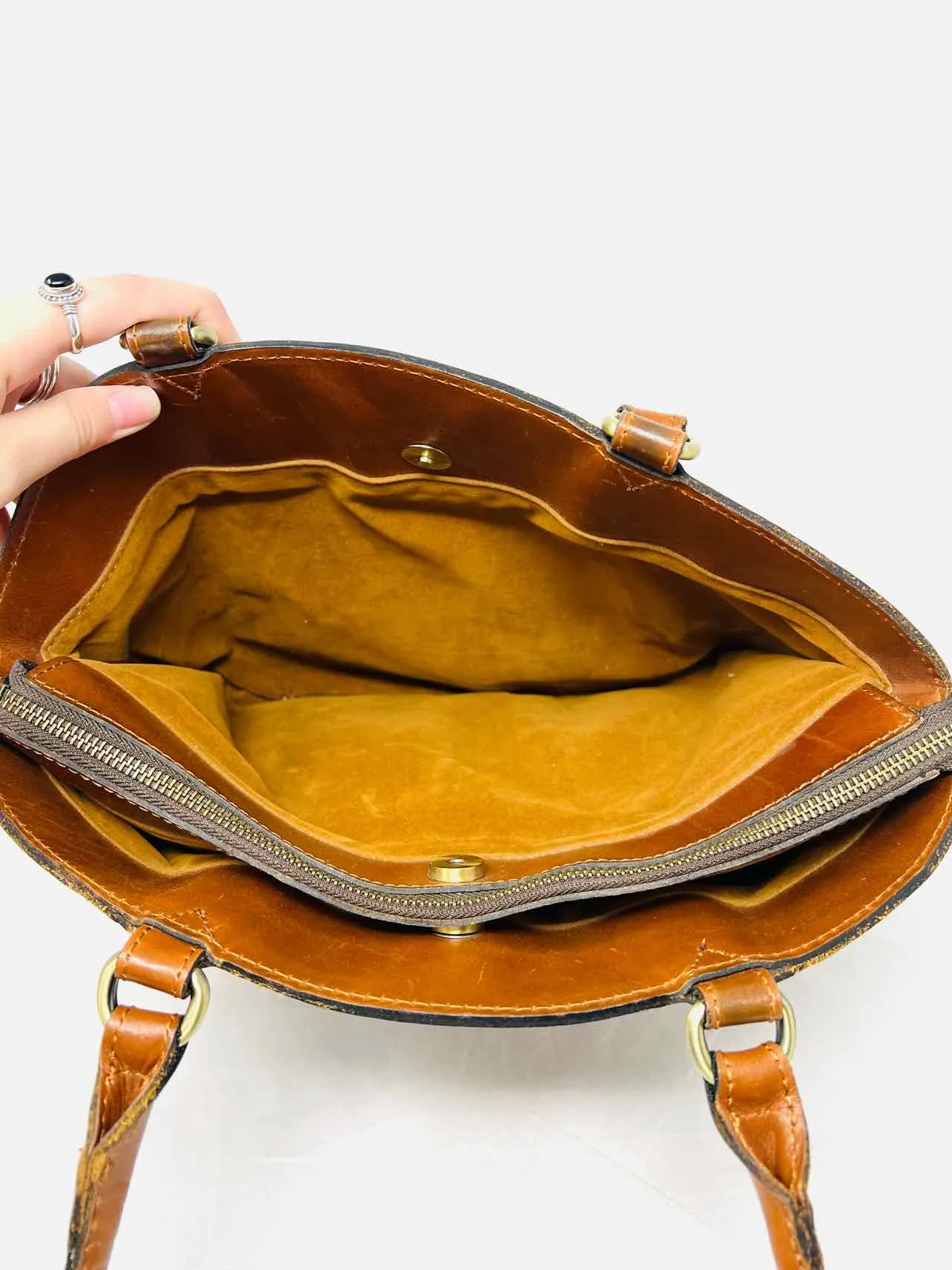 Patricia Nash Cognac Shoulder Bag Turn-lock Leather W/ BAG! Designer Tote