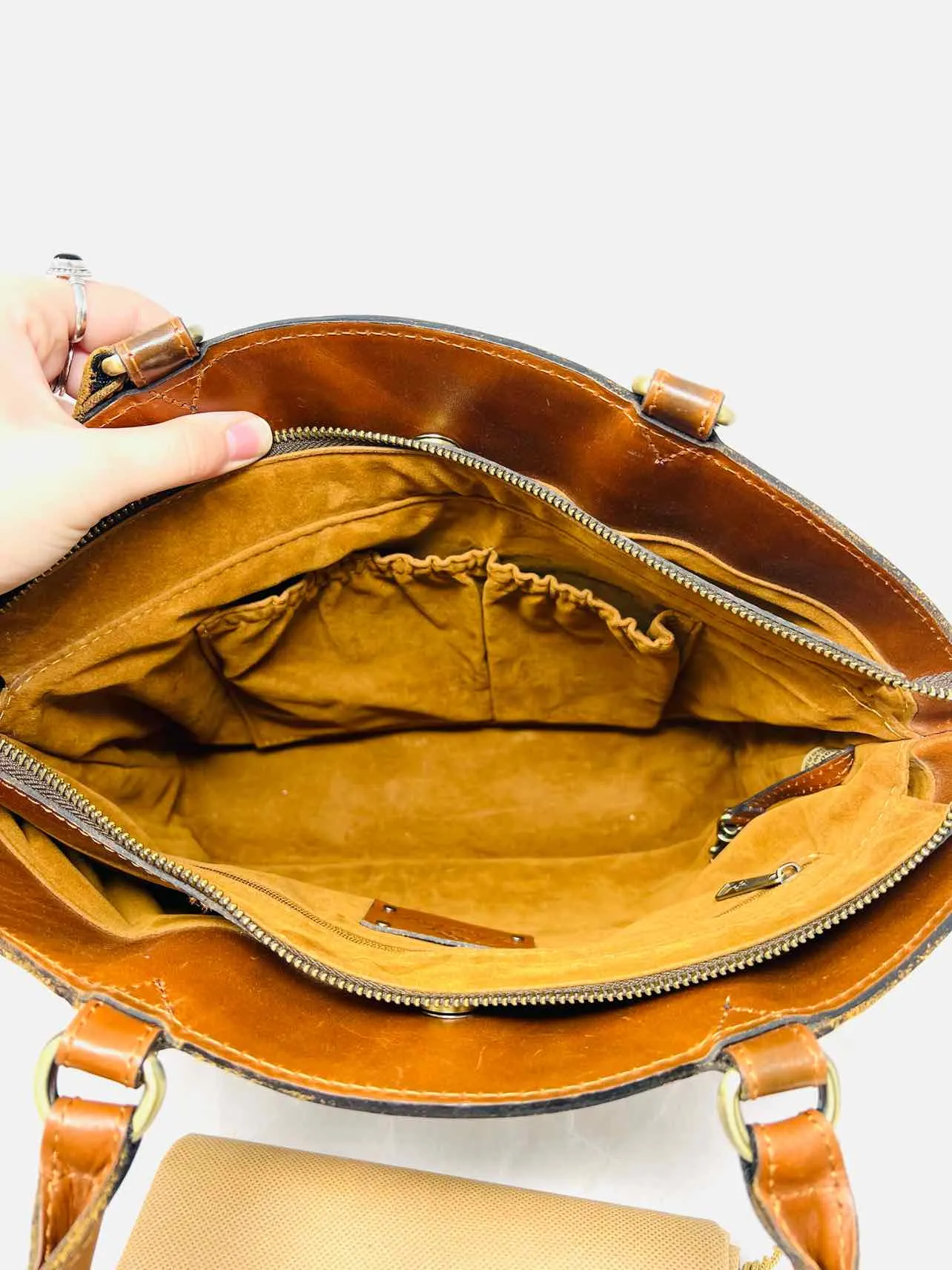 Patricia Nash Cognac Shoulder Bag Turn-lock Leather W/ BAG! Designer Tote
