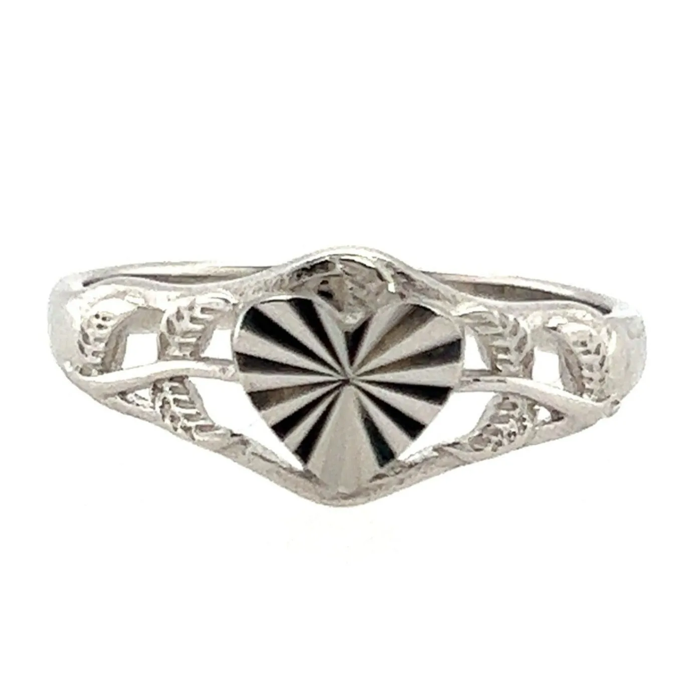 R59 Heart CZ Ring
