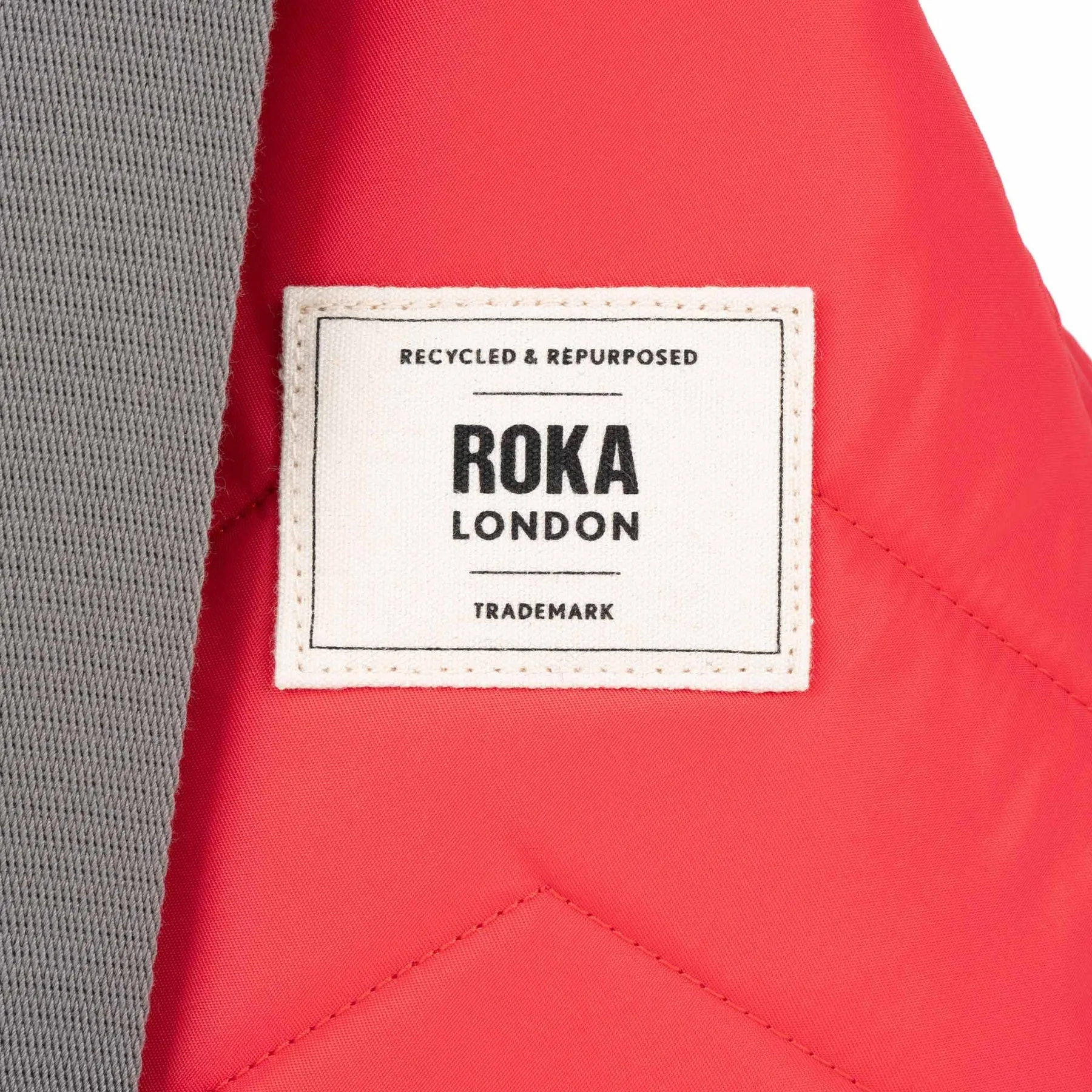 ROKA Willesden B Large Recycled Nylon Bag - Poppy