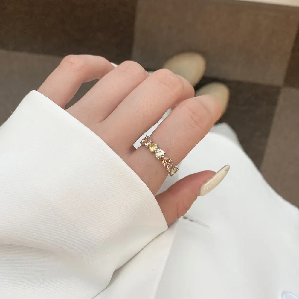 Round heart-shaped ring