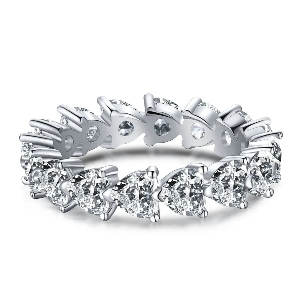 Round heart-shaped ring
