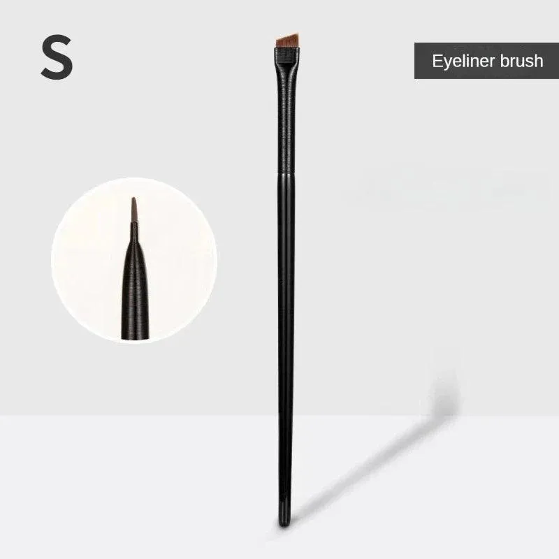 Ultra Precision Makeup Brush: Impeccable Eyeliner & Eyebrow Application