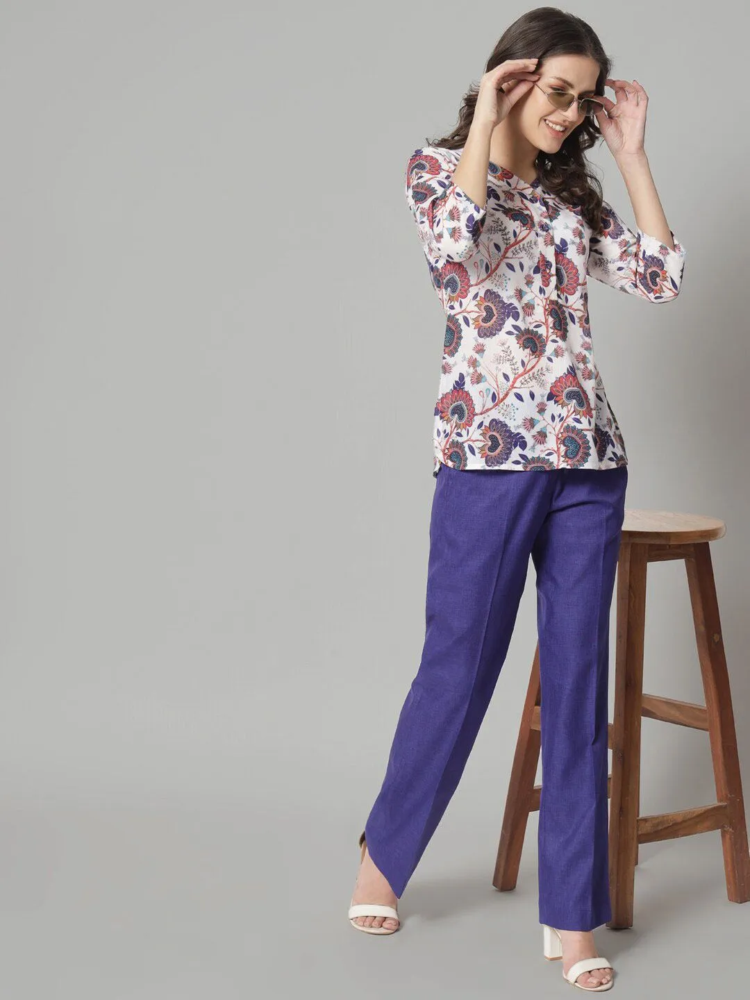 V-Neck Printed top