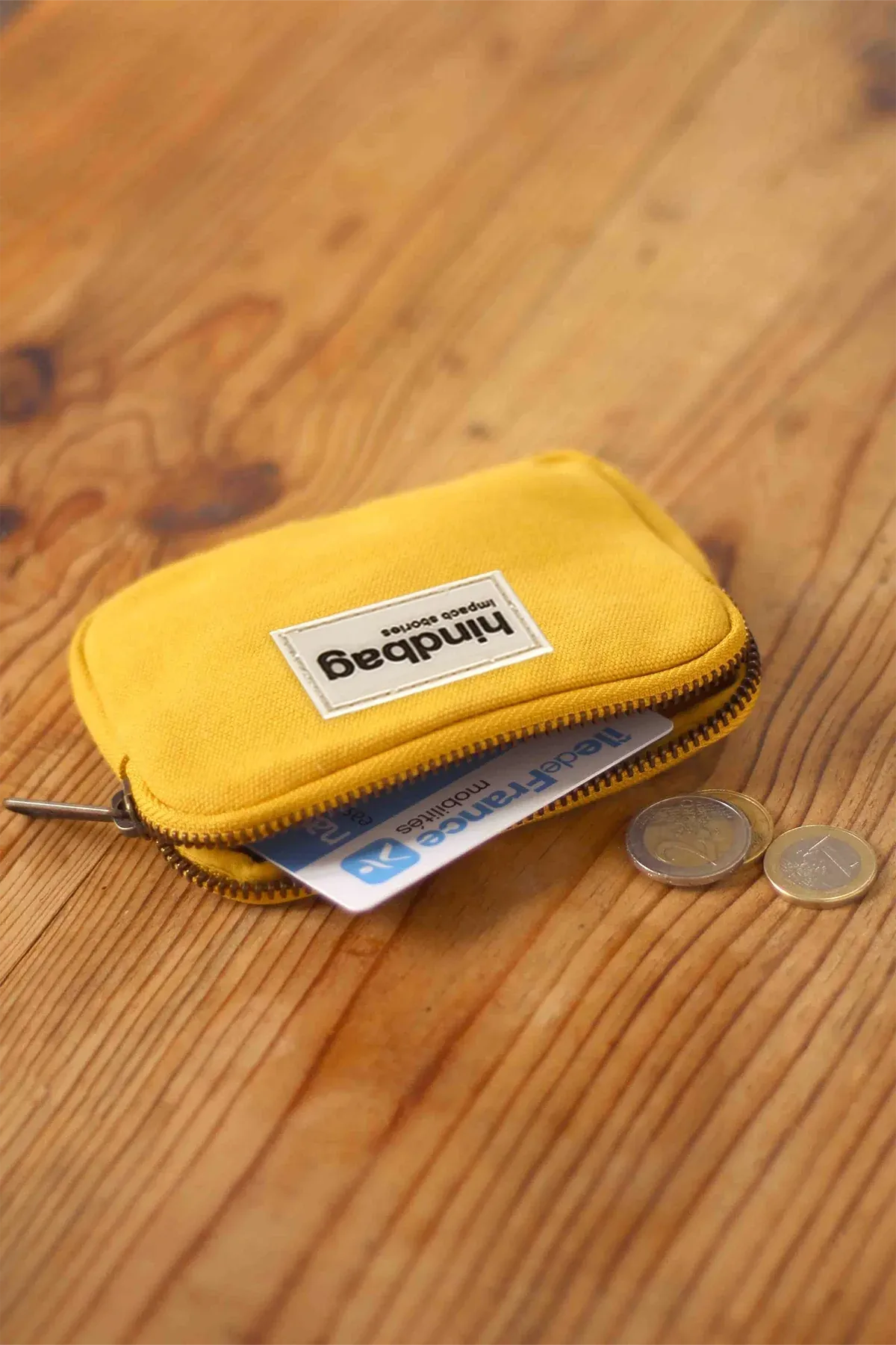 Wallet - Lili Saffran